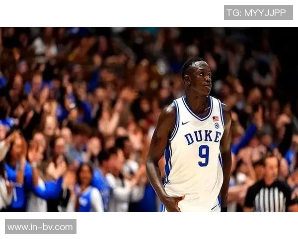 阿奇福德本赛季NCAA三项命中率惊人达200俱乐部成就引发关注