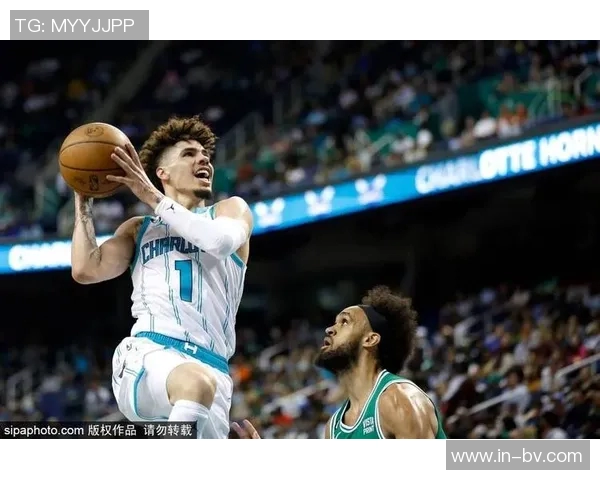 黄蜂队势不可挡连胜七场附加赛希望在望仅差一胜 黄蜂队势不可挡连胜七场附加赛希望在望仅差一胜